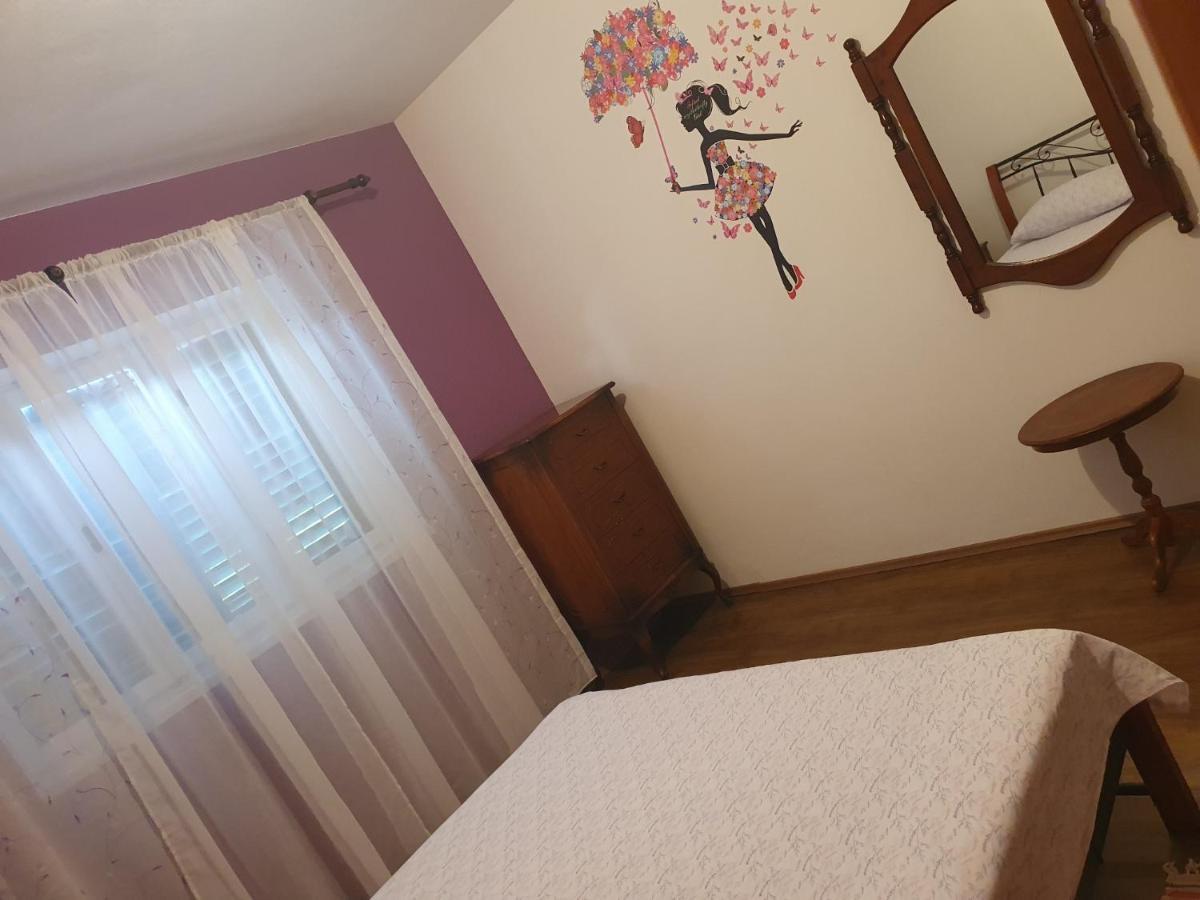 Apartment Lana Trogir Exteriör bild