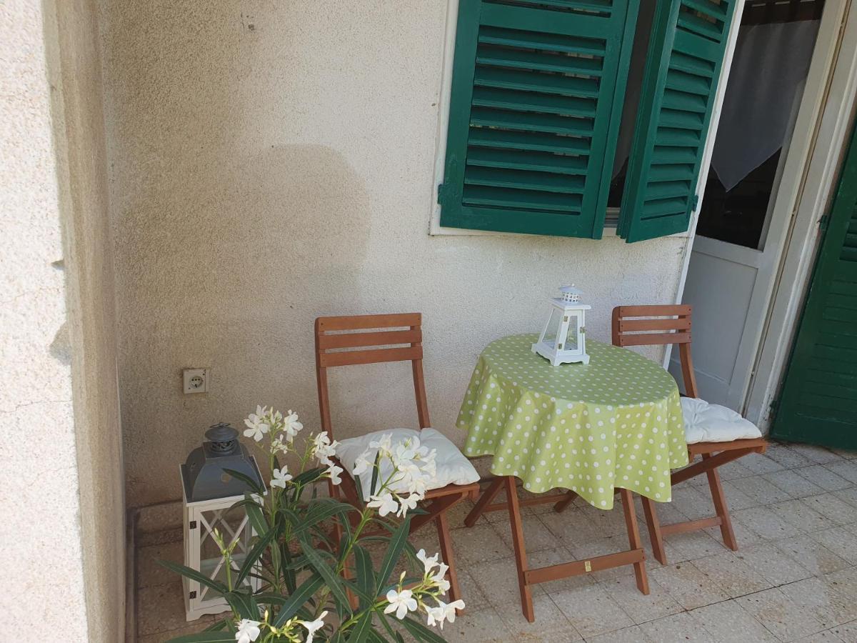 Apartment Lana Trogir Exteriör bild